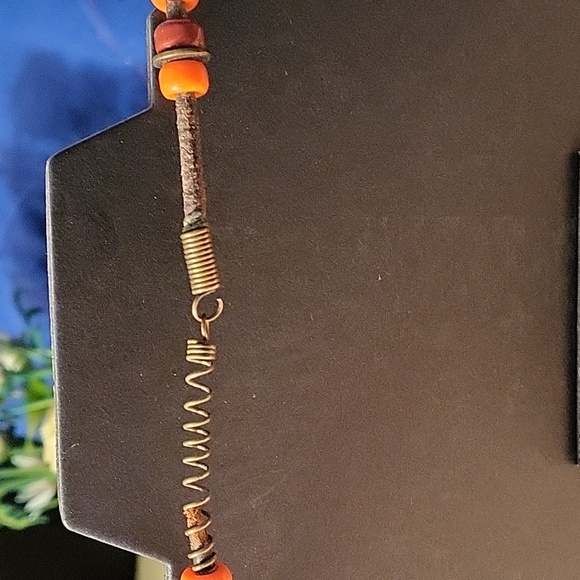 Brown beaded necklace - Picture 3 of 3